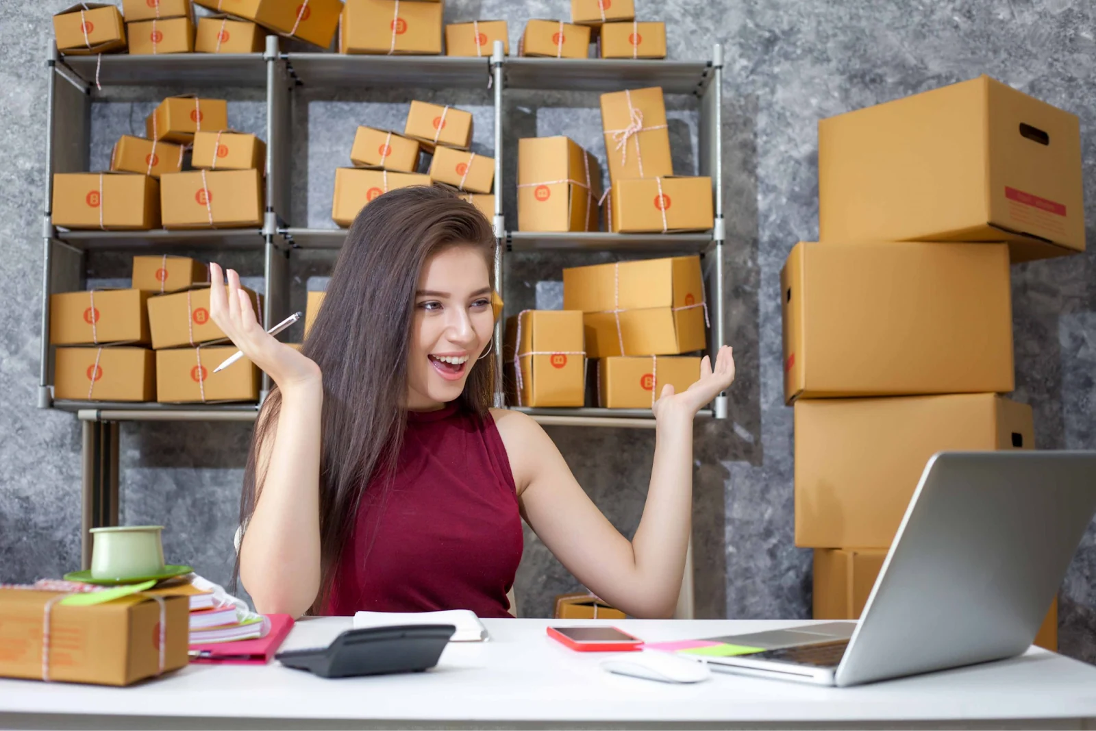 Cómo emprender con poco dinero: 10 ideas de negocio para explorar