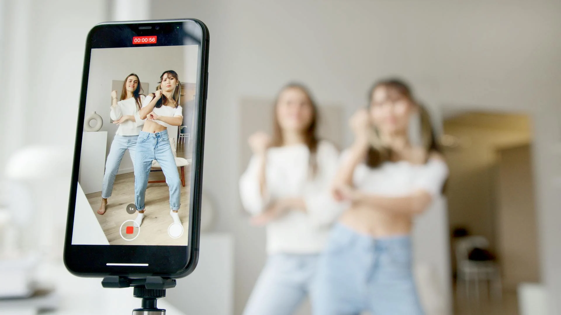 Colaborar con influencers: ¿más ventajas o desventajas?