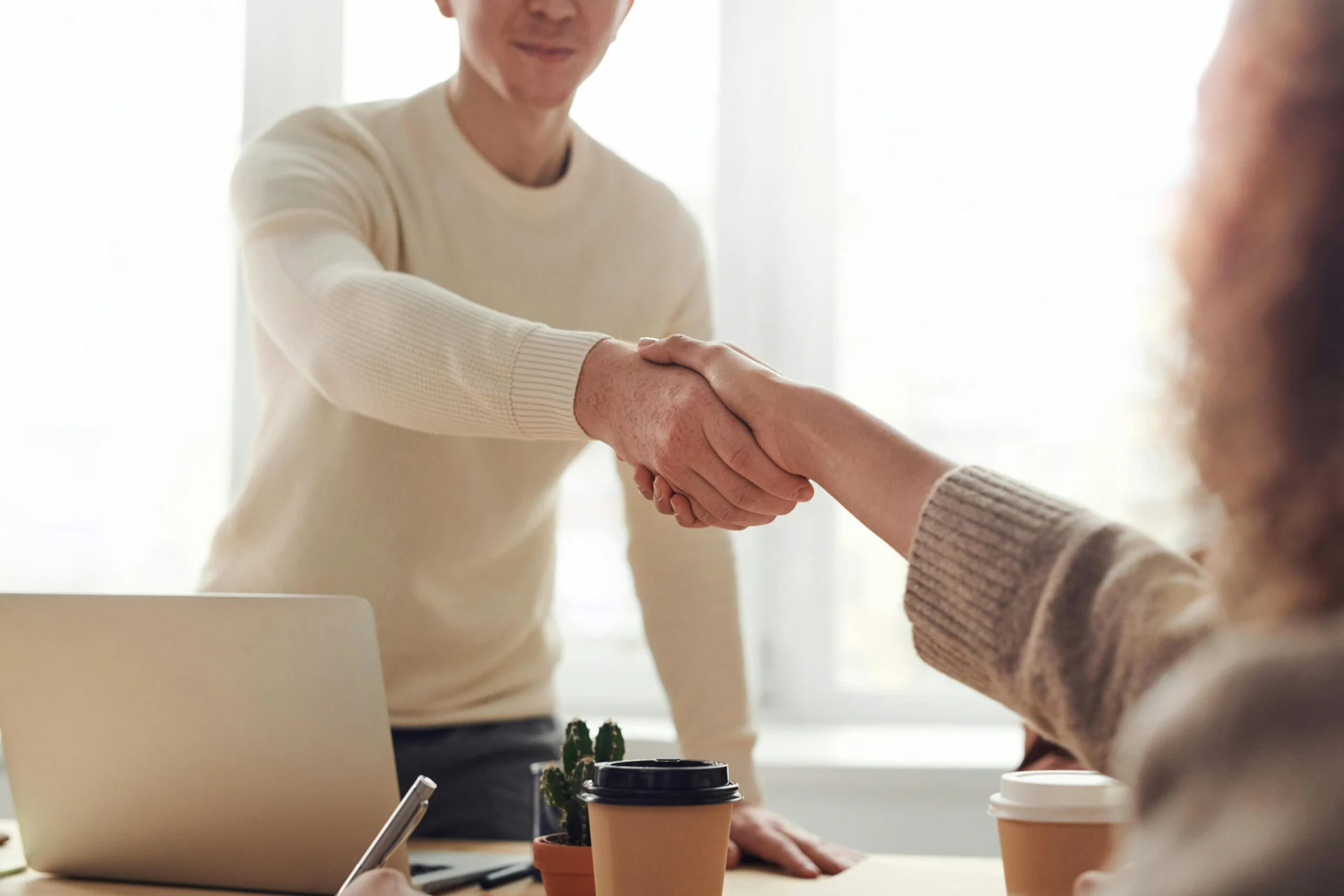 Lead scoring: cómo priorizar prospectos para convertirlos en clientes