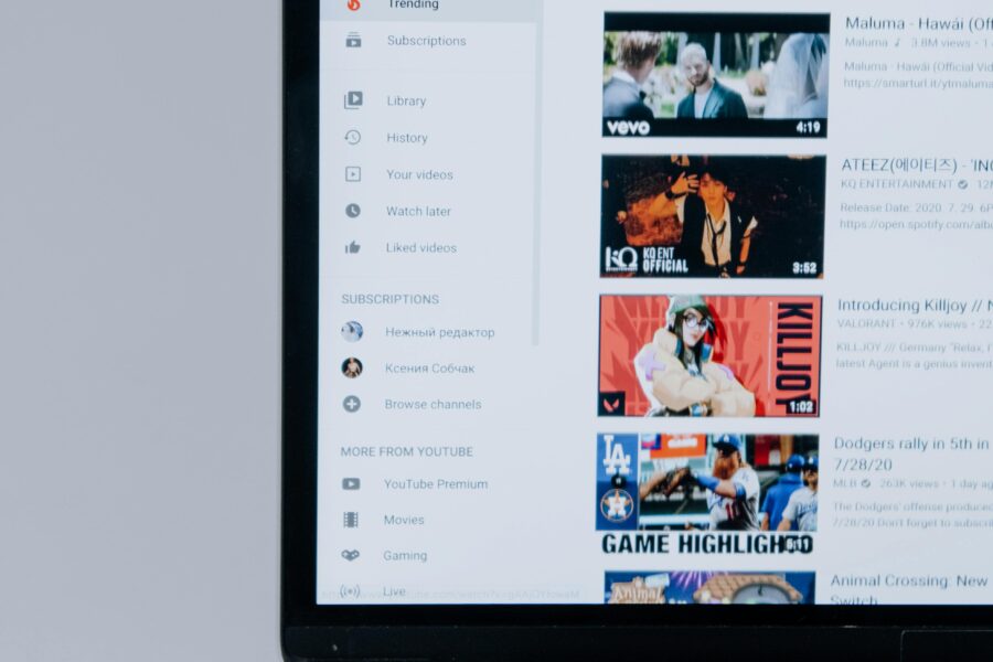 Creating a YouTube Banner: Complete Guide