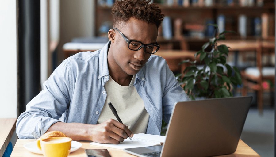 5 Tips You Didn’t Know About Getting Clients as a Freelancer (According to Top Freelancers)