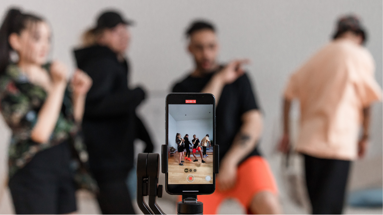 Practical Guide to Short Video: Tips, Strategies and Tools for Success: 